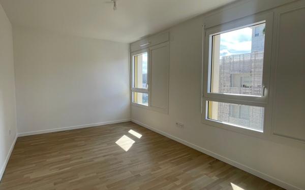 Appartement à louer    5 pièces •    Asnières-sur-Seine