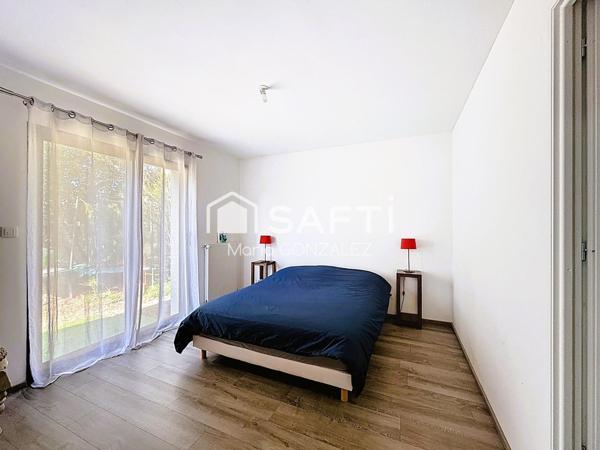5 chambres, coeur du bourg à pied