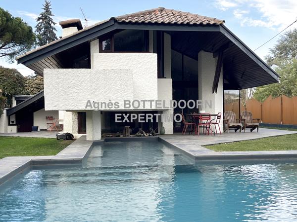 Odos (65310) MAISON d'ARCHITECTE 5 PIECES 135 M2 - PISCINE