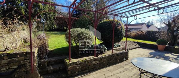 Maison d'exception ,Montmorot 8 pièce(s) 205 m2, 5 chambres, garages, SPA, Sauna...