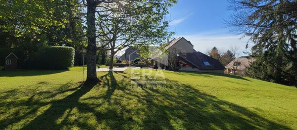 Maison d'exception ,Montmorot 8 pièce(s) 205 m2, 5 chambres, garages, SPA, Sauna...