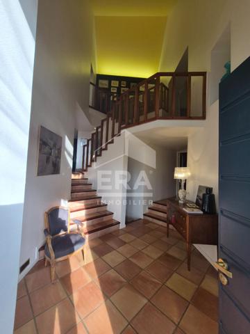 Maison d'exception ,Montmorot 8 pièce(s) 205 m2, 5 chambres, garages, SPA, Sauna...