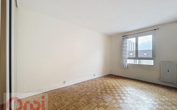 Appartement à vendre    3 pièces • 77,09 m2 Châtillon