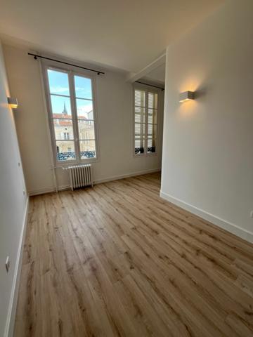 Appartement à louer  3 pièces • 97,93 m2 Niort