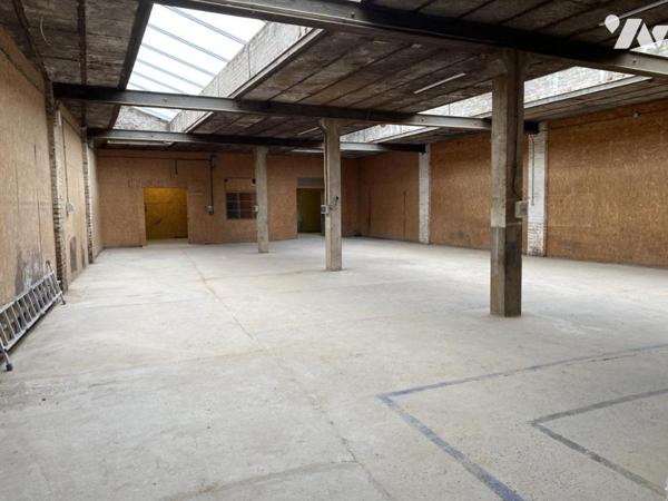 A VENDRE IMMEUBLE PROFESSIONNEL A ROUBAIX  rue Léon Marlot secteur Alfred Motte