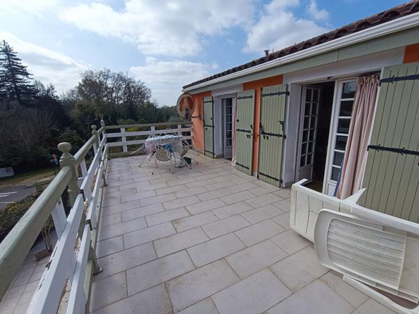 33270 FLOIRAC Maison 5 pièce(s) 109 m² à vendre