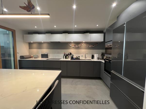 TASSIN-LA-DEMI-LUNE – T5 meublé de 120 m² avec grand balcon