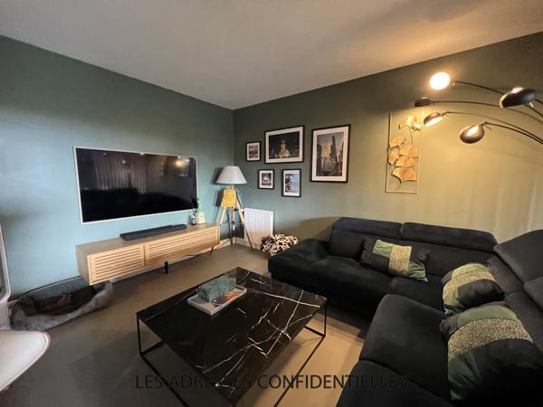 TASSIN-LA-DEMI-LUNE – T5 meublé de 120 m² avec grand balcon