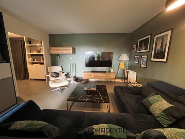 TASSIN-LA-DEMI-LUNE – T5 meublé de 120 m² avec grand balcon