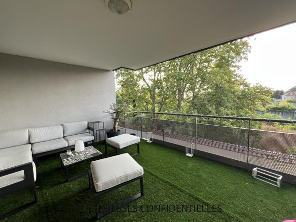 TASSIN-LA-DEMI-LUNE – T5 meublé de 120 m² avec grand balcon