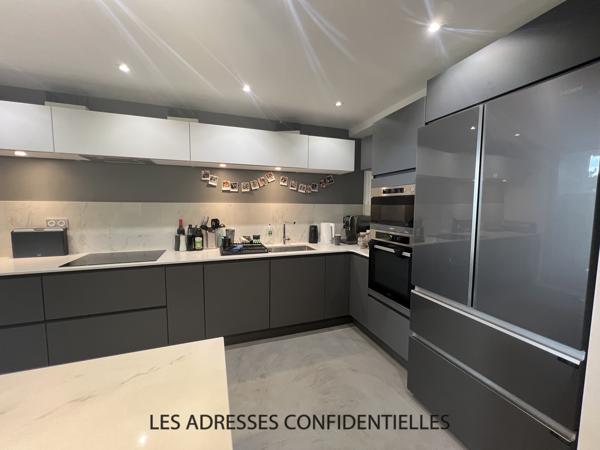 TASSIN-LA-DEMI-LUNE – T5 meublé de 120 m² avec grand balcon