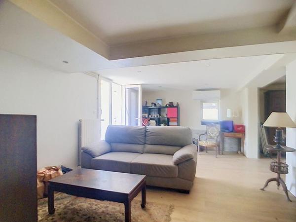 Cette maison ne cherche pas à ressembler aux autres,