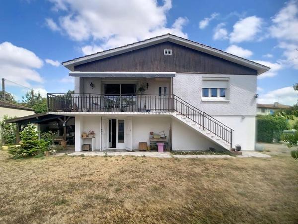 Cette maison ne cherche pas à ressembler aux autres,