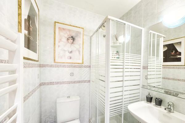 Appartement de Luxe avec Terrasse Rue d'Antibes