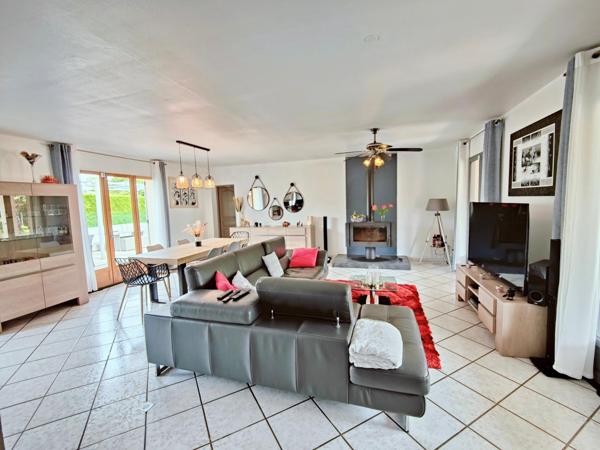 T6 de plain pied, au calme, sans vis à vis, Garage