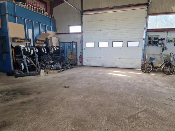 Fonds de commerce GARAGE / ENTRETIEN AUTOMOBILES de 900 m2 avec PARKING BUREAUX - Axe EPINAL/ XERTIGNY (88)