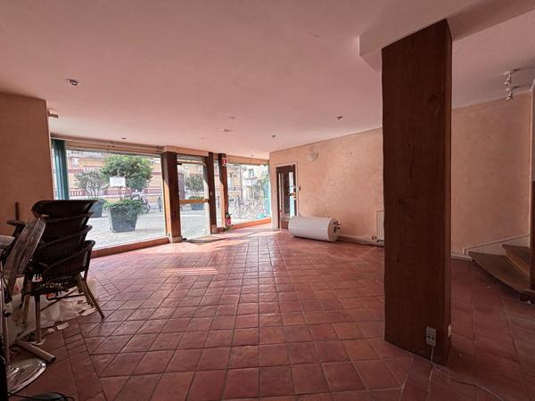 Location local commercial Chartres - 7 pièce(s) - 150 m² - 2 300 €/mois