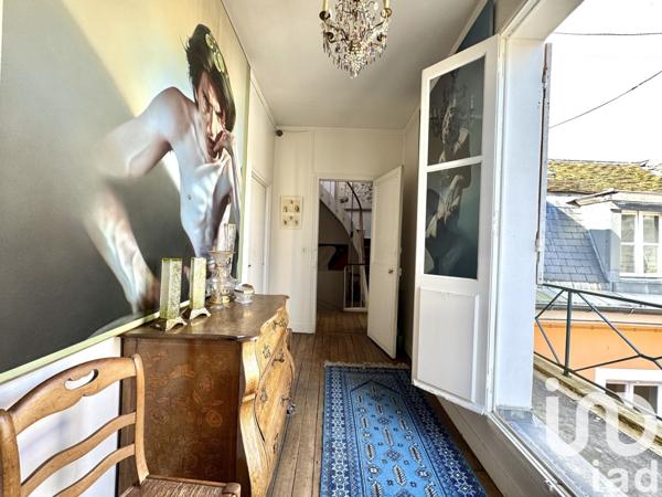 Maison 10 pièces de 352 m² à Sceaux (92330)