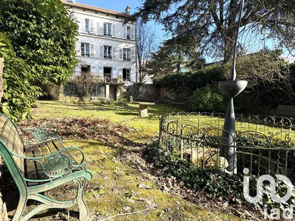 Maison 10 pièces de 352 m² à Sceaux (92330)