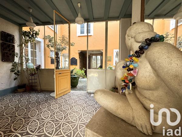 Maison 10 pièces de 352 m² à Sceaux (92330)