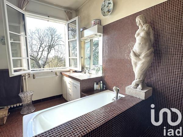 Maison 10 pièces de 352 m² à Sceaux (92330)