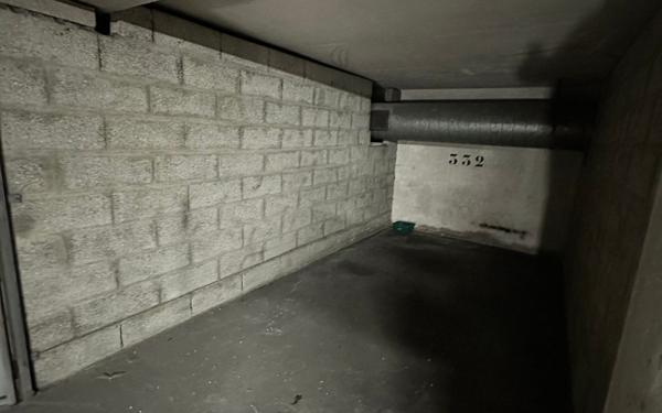 Stationnement à vendre    12 m2 Grigny