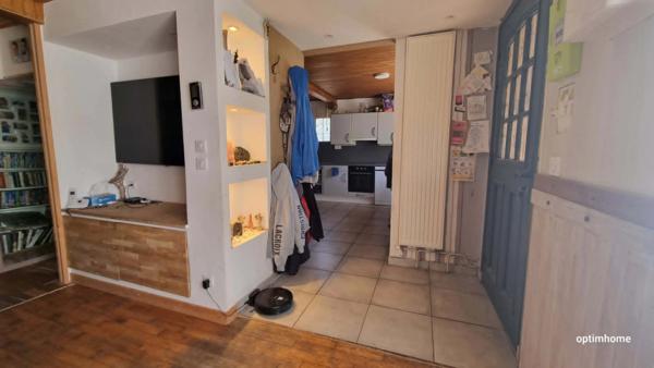 PROPRIETE RURALE AVEC DEPENDANCES ET SERRES
