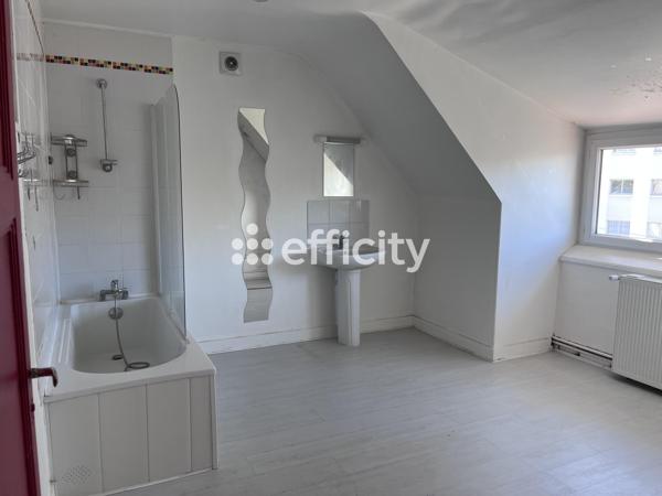 Maison
         8 pièces
        - 158 m² 295 000 € *