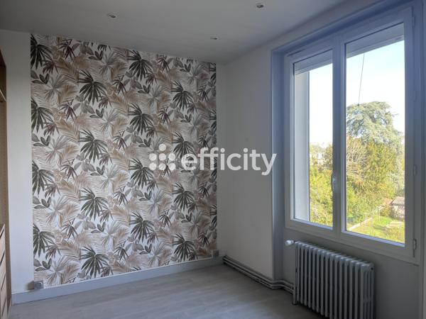 Maison
         8 pièces
        - 158 m² 295 000 € *