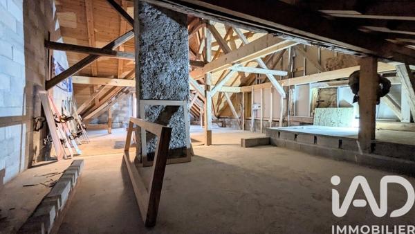 Studio à vendre 101,49 m² Rochejean