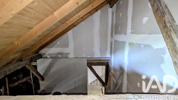 Studio à vendre 101,49 m² Rochejean