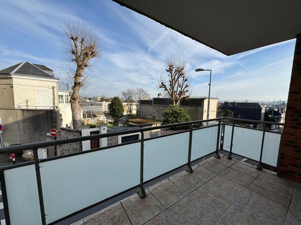 Appartement avec Balcon - secteur LES ORMEAUX