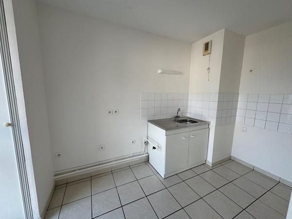 Appartement avec Balcon - secteur LES ORMEAUX