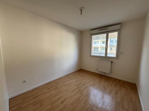Appartement avec Balcon - secteur LES ORMEAUX