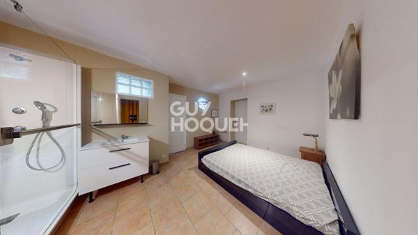 Maison atypique de 367 m² avec appartements annexe