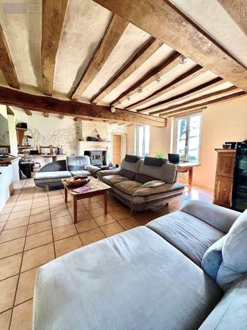 Maison individuelle à vendre à Luçay-le-Mâle dans l'Indre (36360), ref : 016/452