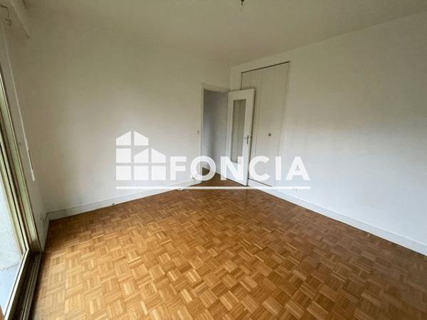 Location Studio 23.18 m² - 2 RUE CHEVALIER La Varenne 94210