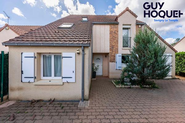 Maison individuel 5 chambres 130m² - Savigny Bourg.