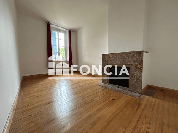 Location Appartement 2 pièces 60.57 m² - 88 RUE A.LBERT TOMEY Carcassonne 11000