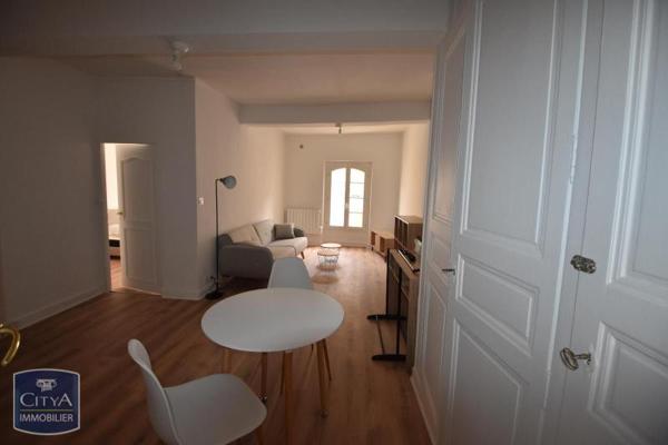 Appartement à louer 2 pièces 52.74m²