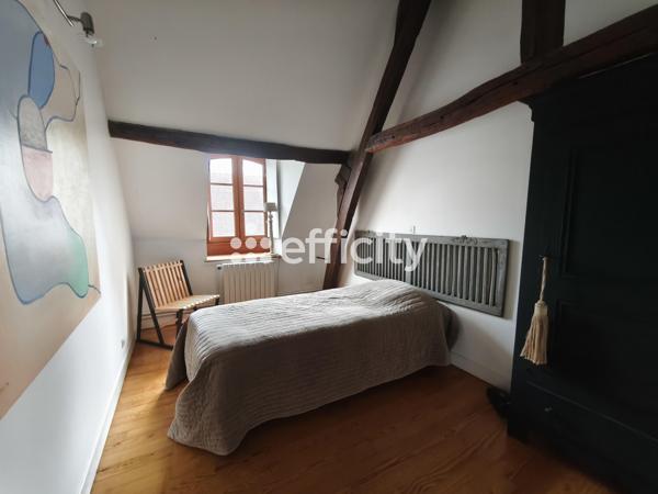 Maison
         8 pièces
        - 246 m² Bien prestige 1 089 000 € *