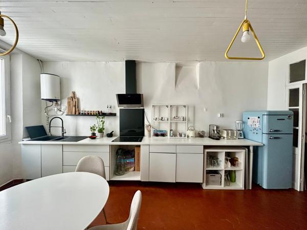 Appartement
         2 pièces
        - 48 m² Exclusivité 180 000 € *