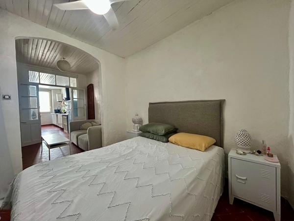 Appartement
         2 pièces
        - 48 m² Exclusivité 180 000 € *