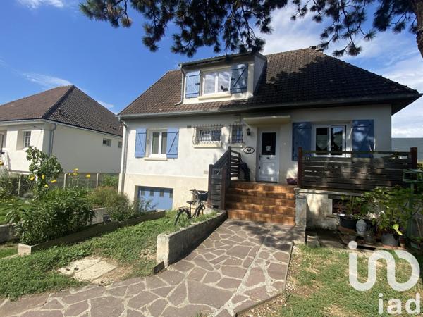 Maison à vendre 7 pièces 142 m² Saint-Leu-la-Forêt