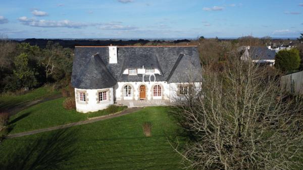 SARZEAU Maison 10 pièces 230 m²