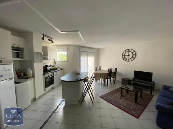Appartement à louer 3 pièces 64.8m² Poitiers (86000)