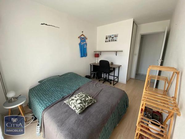 Appartement à louer 3 pièces 64.8m² Poitiers (86000)
