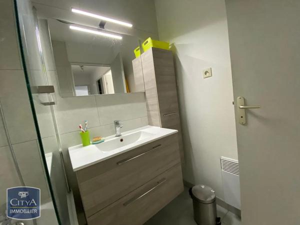 Appartement à louer 3 pièces 64.8m² Poitiers (86000)
