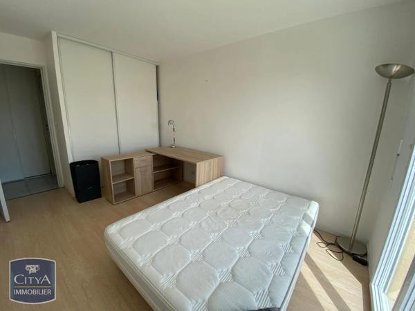 Appartement à louer 3 pièces 64.8m² Poitiers (86000)