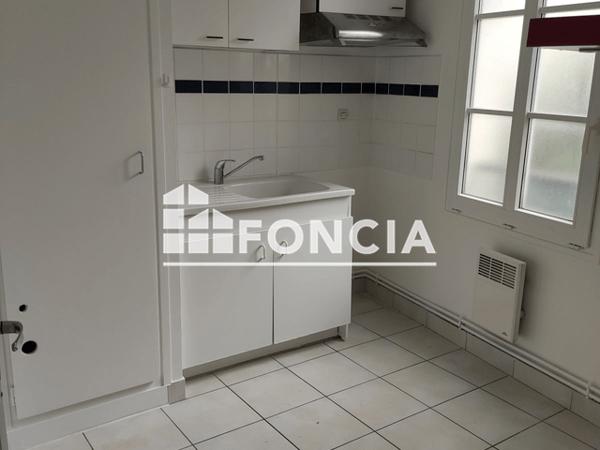 Location Appartement 2 pièces 40.81 m² - 14 PLACE METEZEAU Dreux 28100